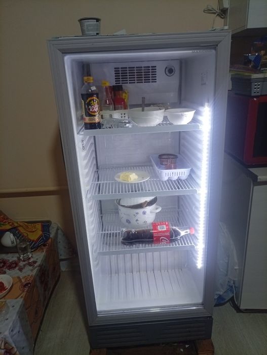 Продаёться холодильник
