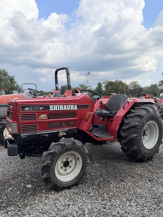 Tractor japonez  SHIBAURA D215F  4x4