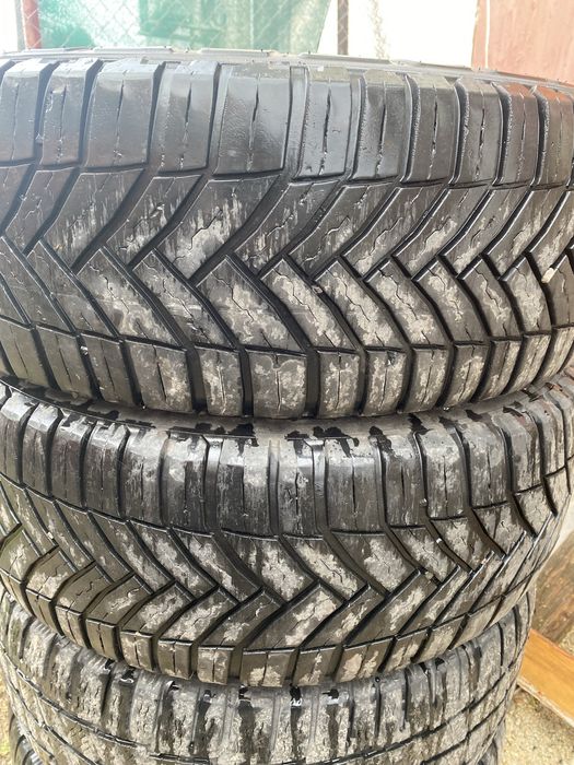 Michelin AGILIS 235/65/c16