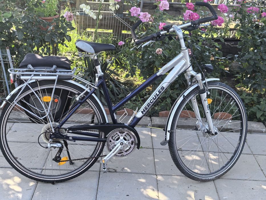 Bicicletă Trekking Hercules Nepal, cadru Aluminiu, roți 28", echipare Shimano