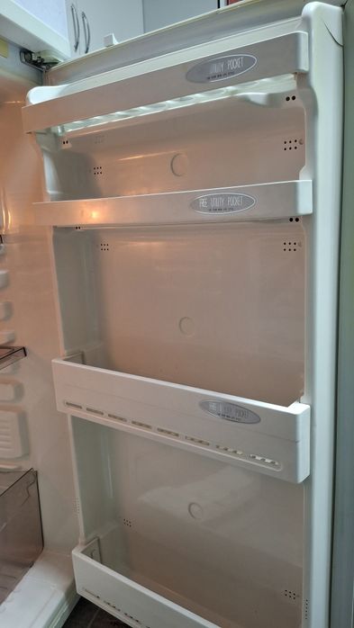 Холодильник даром