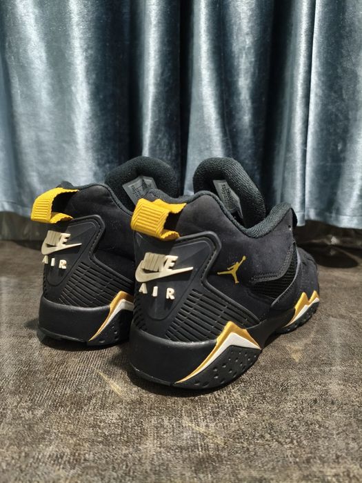 Оригинальные кроссовки Nike Air Jordan MVP 92