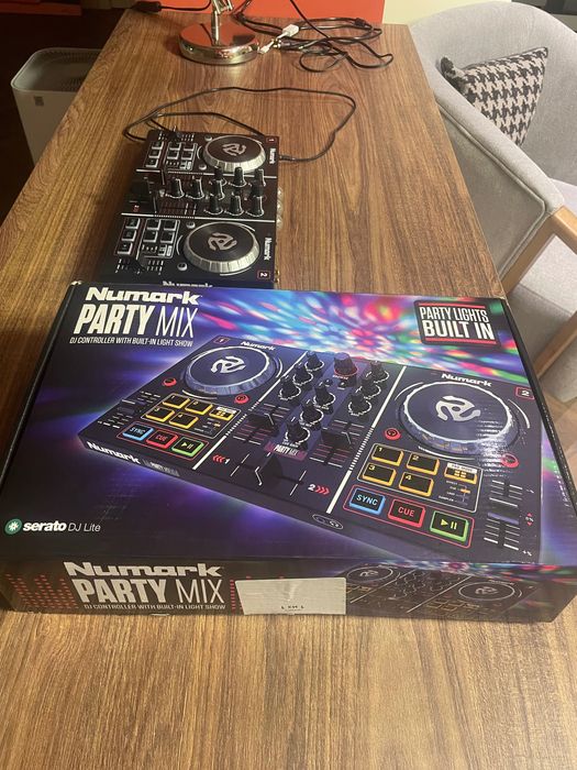 DJ-контроллер/пульт NUMARK PARTYMIX II