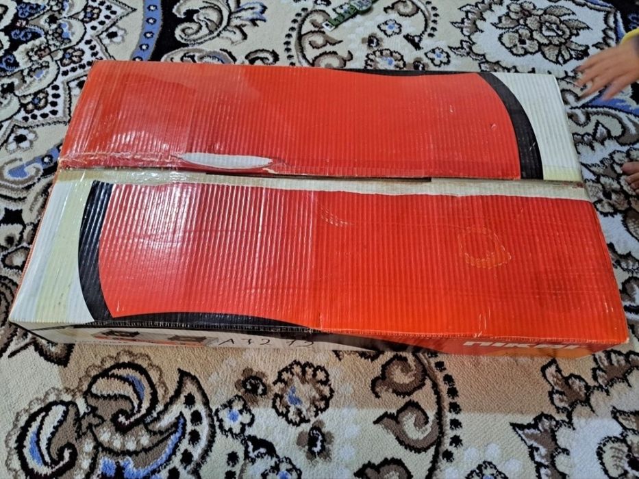 Srochna 2 talik gaz plita sotiladi yangi