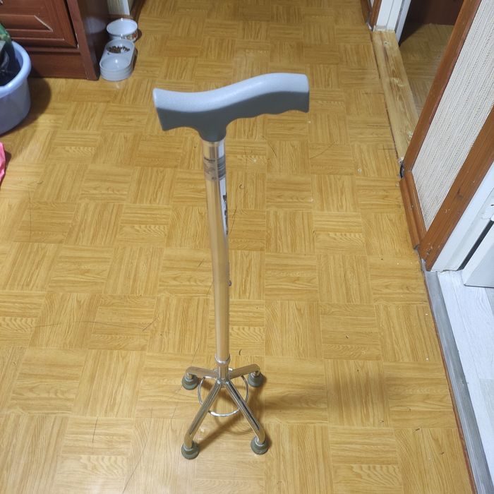 Трость для ходьбы