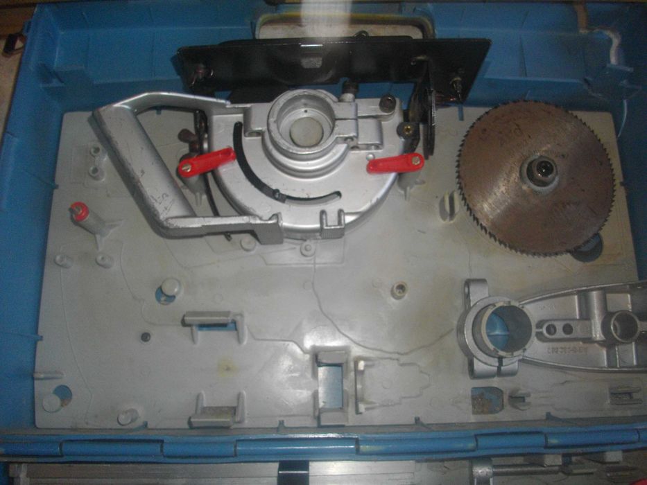 К-т Black Decker Бормашина Приставки/ AEG Приставки Циркуляри/ Шмиргел