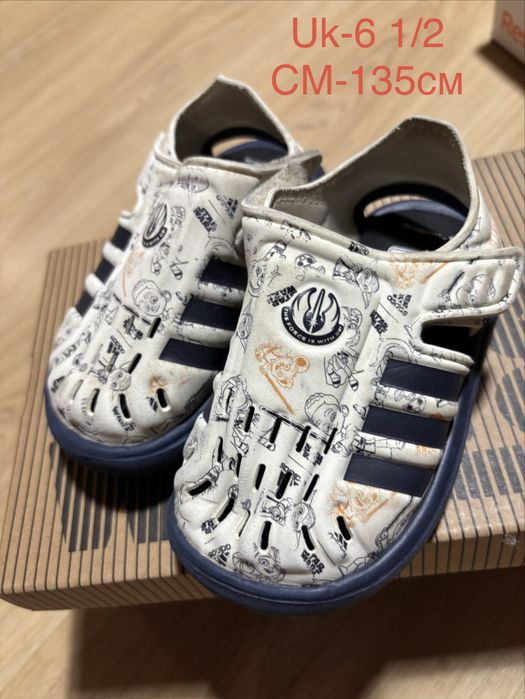 маратонки Adidas