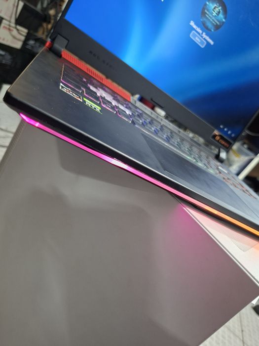 Asus Rog strix G513