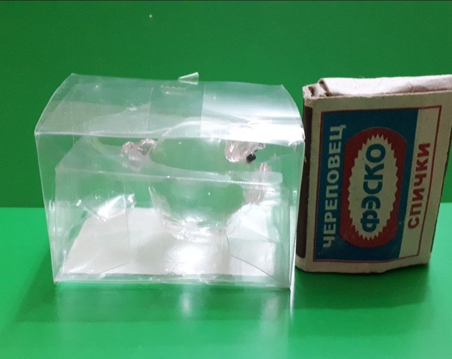 Фигурки Свинки из Стекла и Дерева