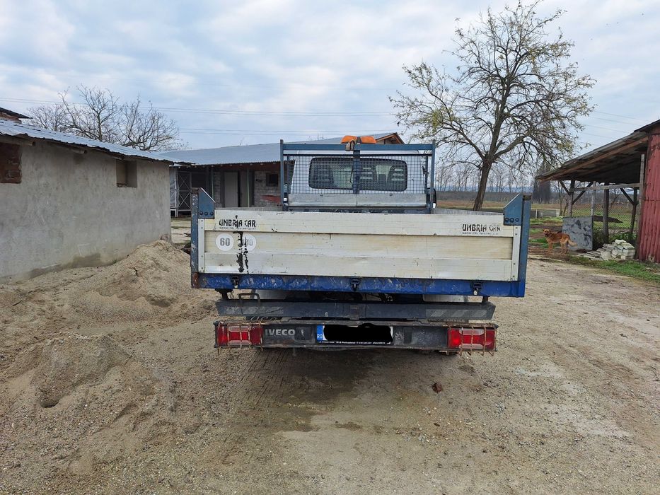 Camioneta IVECO Basculabila