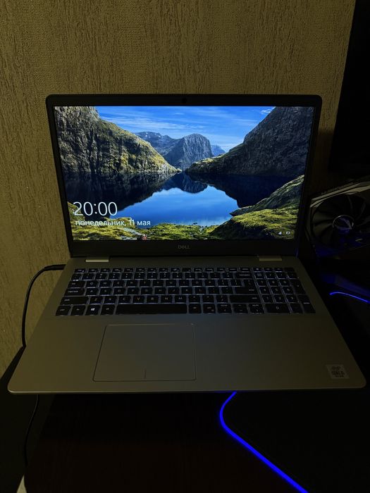 Dell inspiron core i5 1035