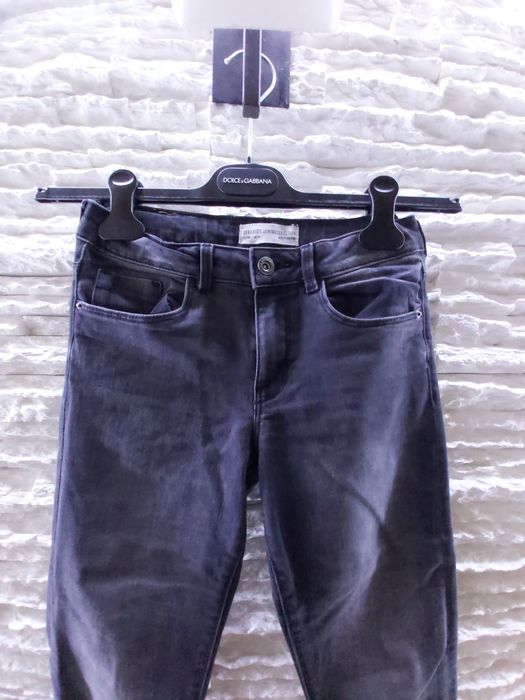 Blugi zara marimea 140