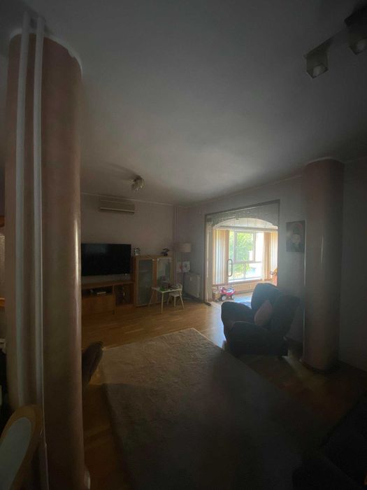 Продава се Многостаен апартамент в Пловдив, Младежки Хълм - 130 кв.м за 2539 €/кв.м - Снимка #2