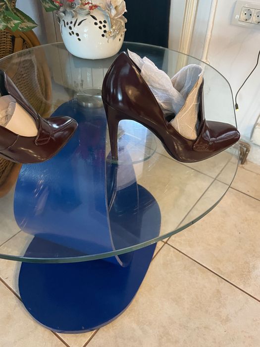 Vand stiletto burgund-bordeau,piele,Zara,toc de 10,mic defect,38