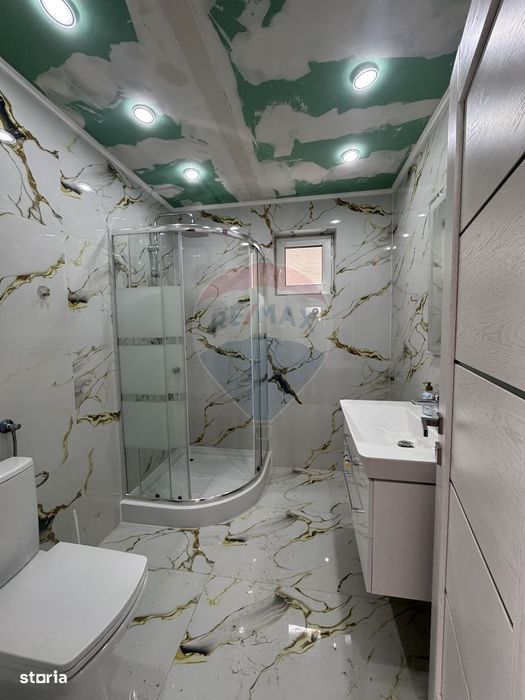 Casă duplex în centrul orasului, cu acces auto