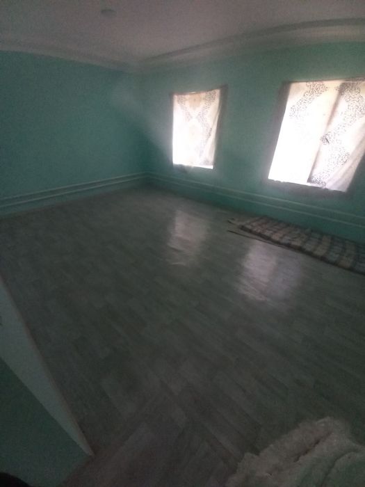 Срочно ховли сотилади 4 хона