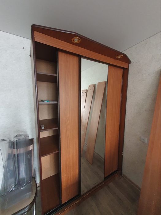 Срочно Продам Шкаф !