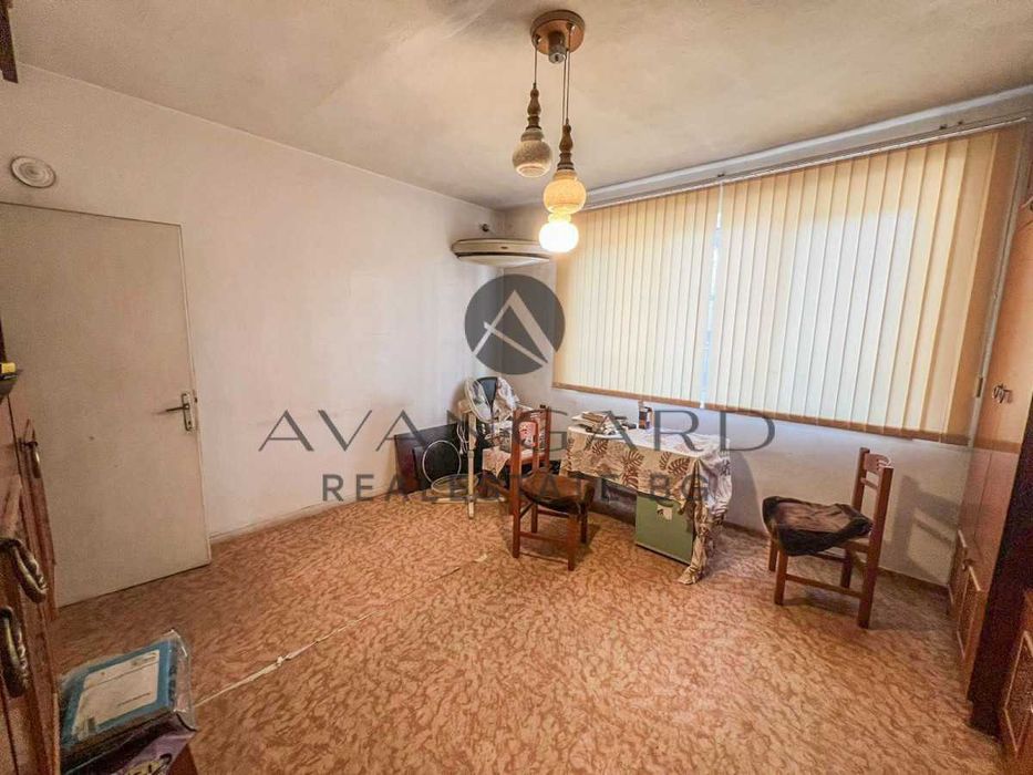 Продава се Тристаен апартамент в Пловдив, Център - 98 кв.м за 1666 €/кв.м - Снимка #1