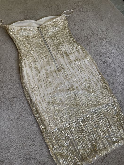 Парти рокля