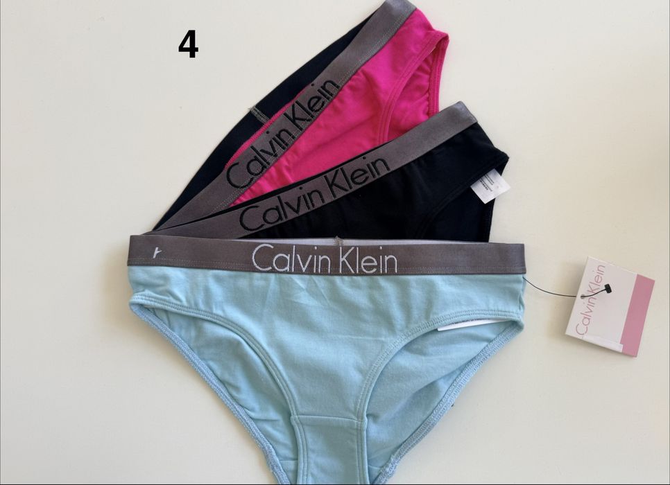 Комплект 3 броя бикини Calvin Klein /8-10год./