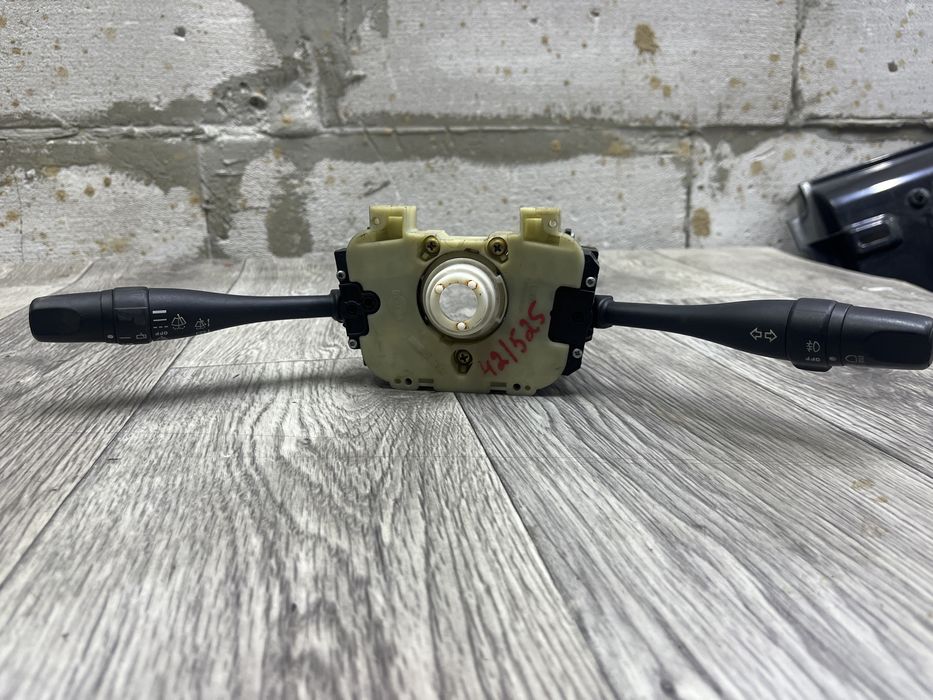 Гитара Ниссан Микра с Германии оригинал.