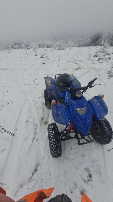 vând atv Adlymoto