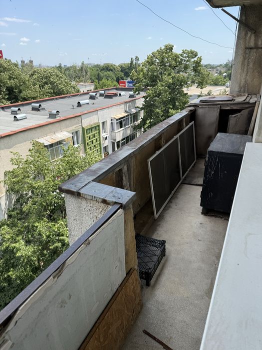 Vand apartament 2 camere semidecomandat confort 1