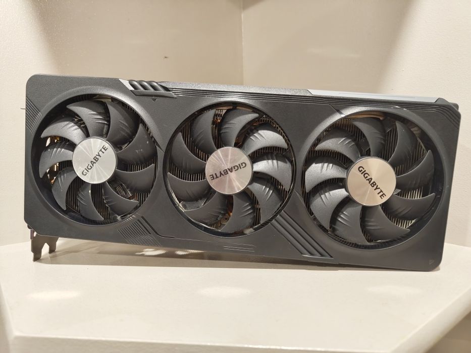 Видеокарта RX 7800 XT