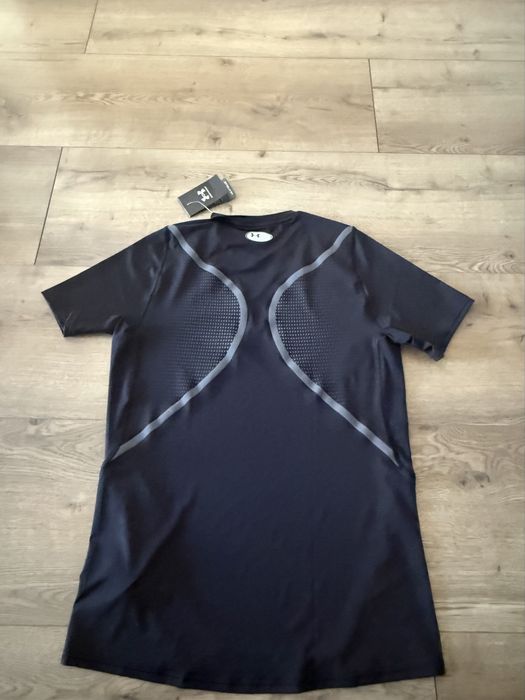 Новая футболка Under Armour