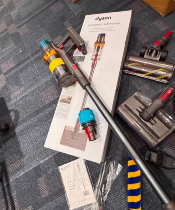 пылесос Dyson V15s Detect Submarine.