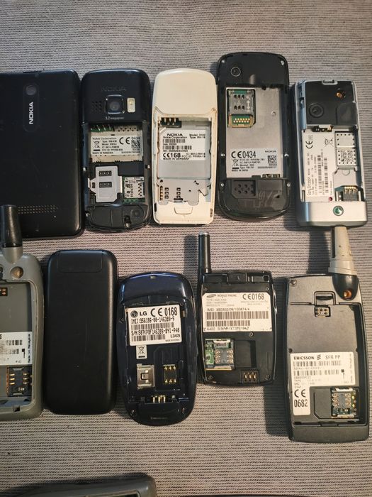 Lot de telefoane de piese  buc ( toate funcționale)