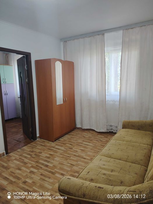 Închiriez apartament langa Facultate