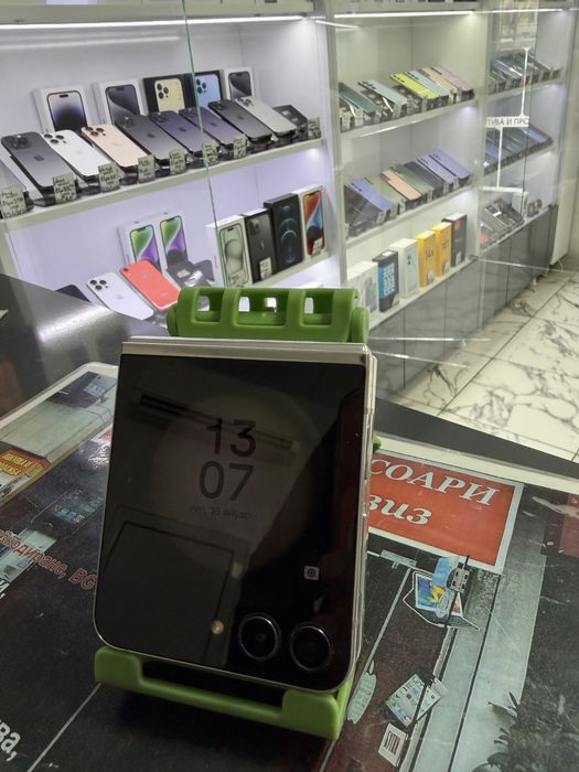 Samsung  Galaxy Z flip 5 256Gb