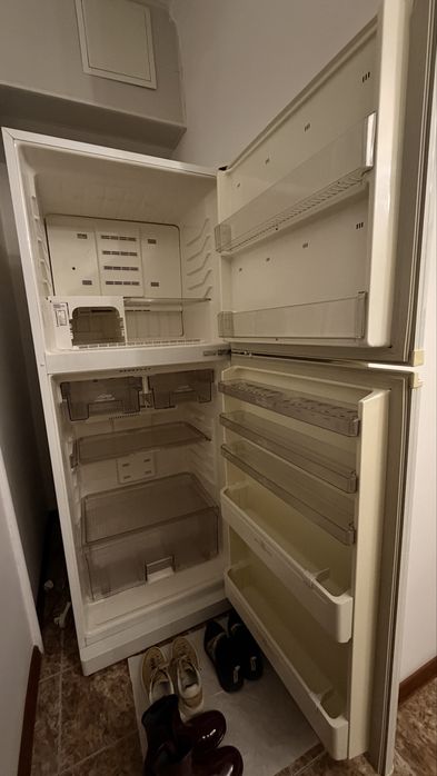 Холодильник Sharp