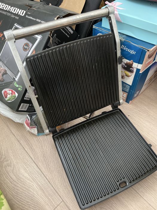 Электрогриль Redmond