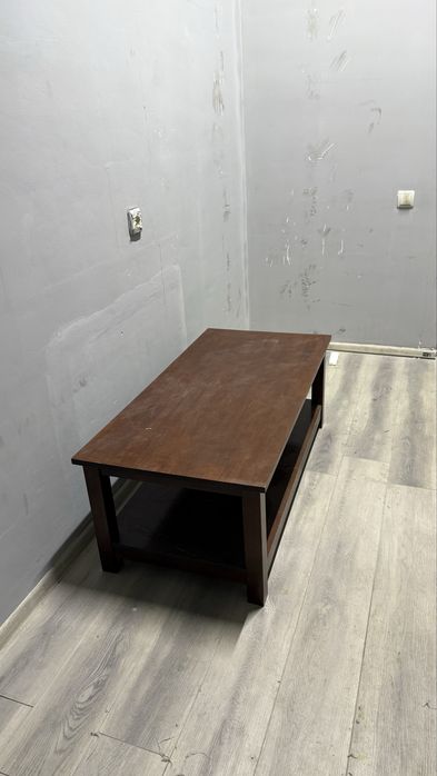 Журнальный столик