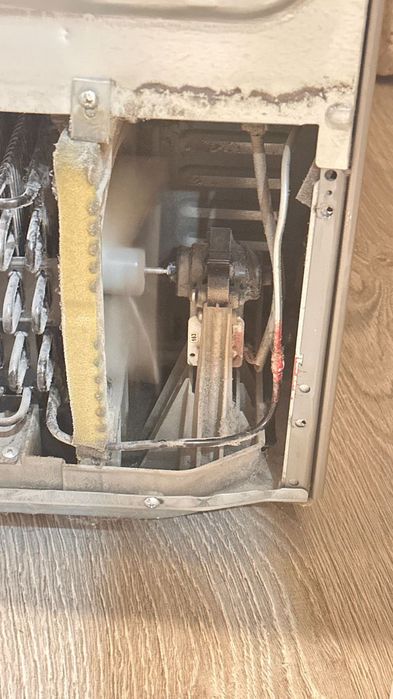 . Ремонт холодильников всех марок, опытный мастер