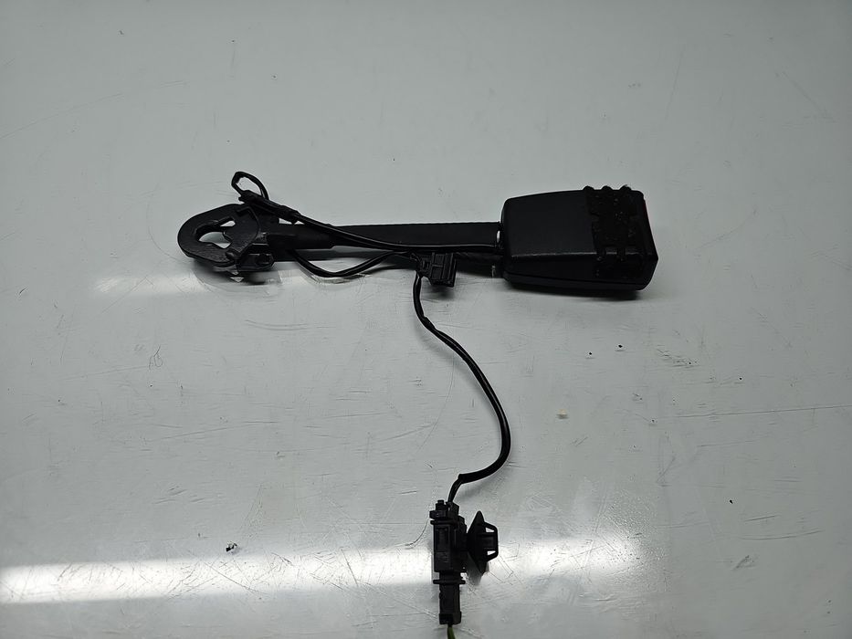 Capsa centura stanga fata AUDI A4 (8K2, B8) [Fabr 2008-2015] 8K0857755