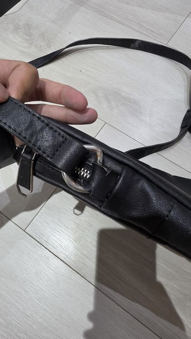 Продам барсетку Trussardi Jeans