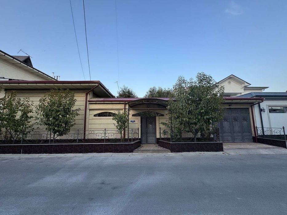 Яшнабад ул Чинор 6 соток 2х этажный евро дом узб стиле