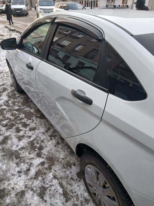 Продам лада веста 2019