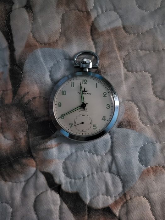 Vând ceas de  buzunar.Dugena 17 rubis  Antichoc