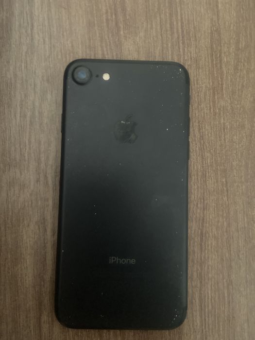 Продам iphone 7 128gb