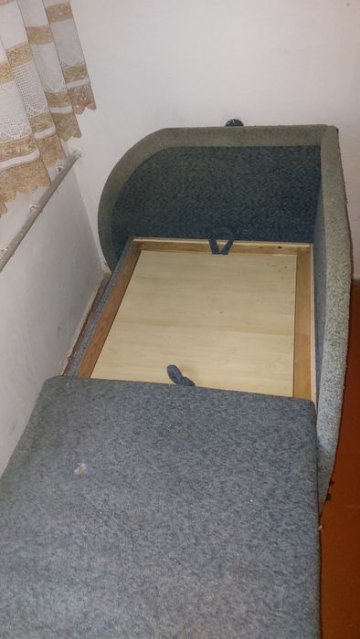 Отдам маленький уголок