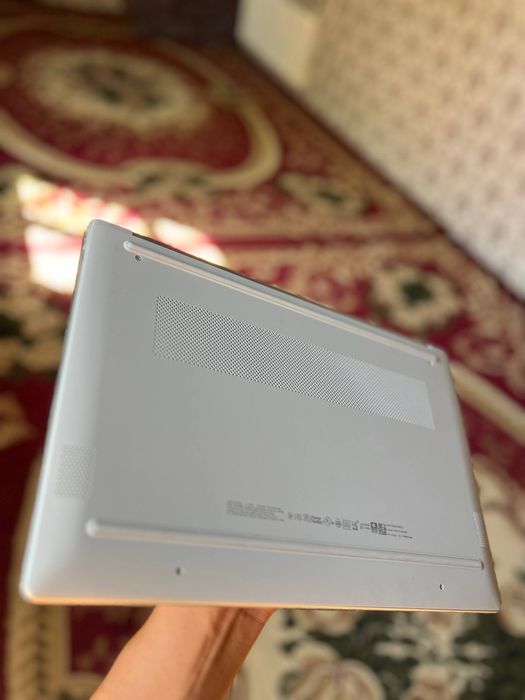 Hp laptop 15 notebook yangi