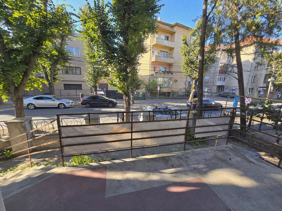 Apartament ultracentral str V.Milea nr 14!