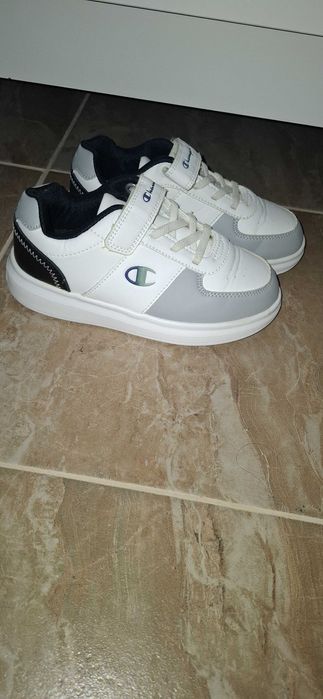 Срортни обувки  champion