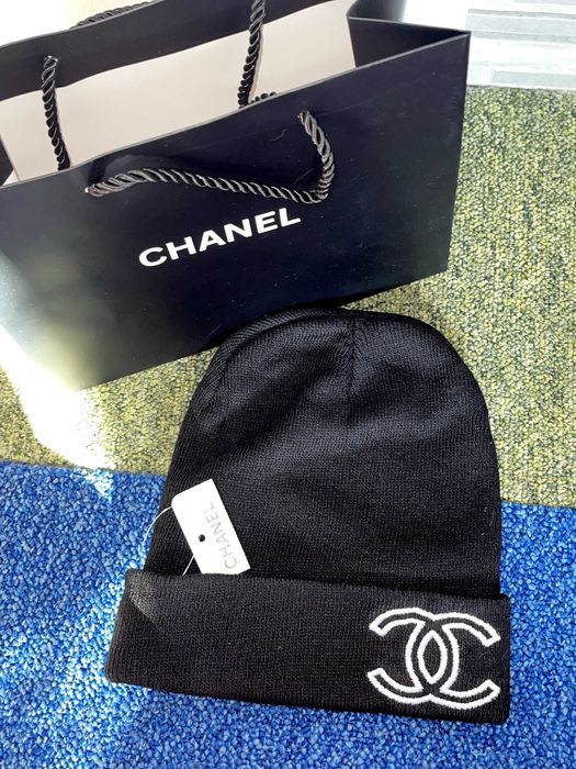черна шапка шанел унисекс зимна с чантичка подарък chanel плетена