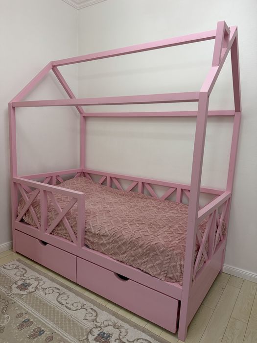 Продаю детскую кровать