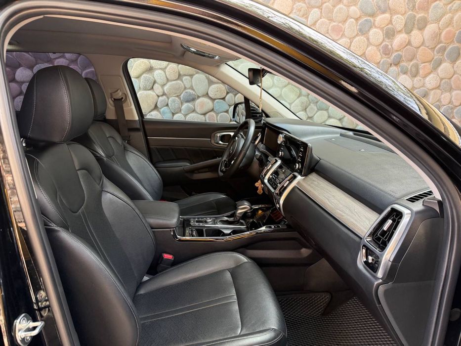 Kia sorento 2,5 7 o’rinki